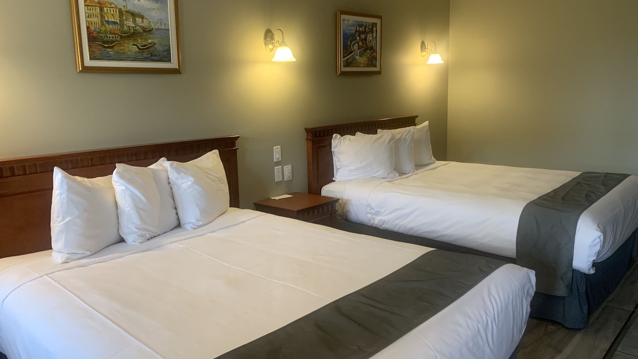 Photo of Bedroom in Saint-Sauveur