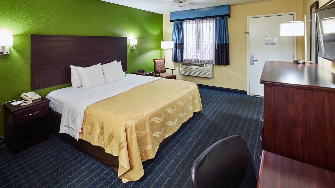 Photo of Bedroom in Parker