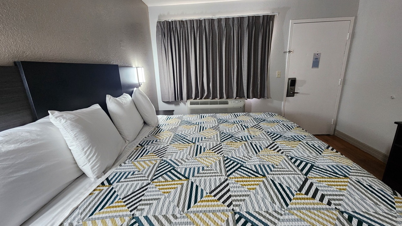 Photo of Bedroom in Conroe