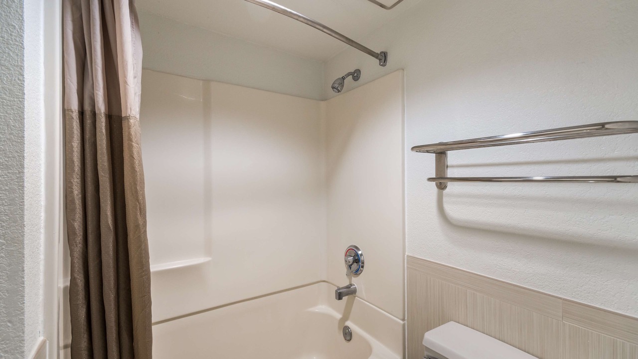 Photo of Bathroom in Brookhollow