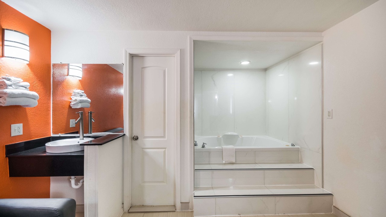 Photo of Bedroom in Brookhollow
