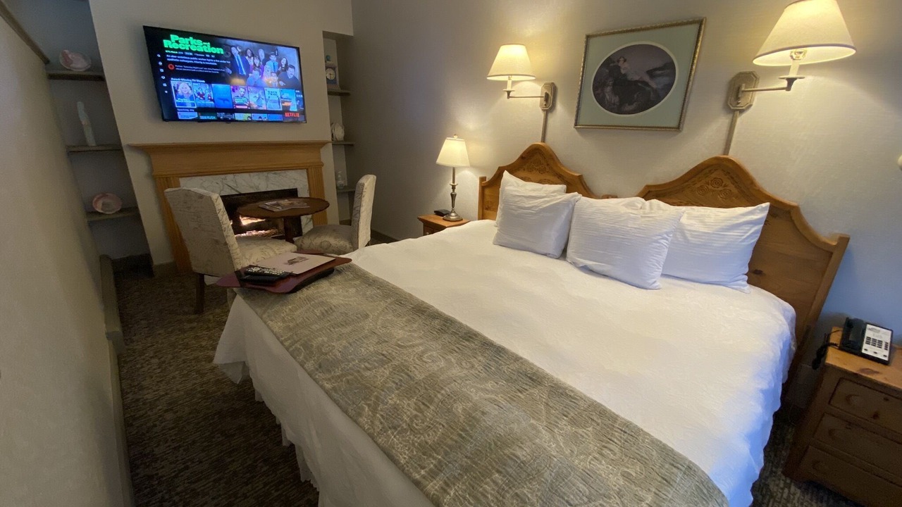 Photo of Others in Lee