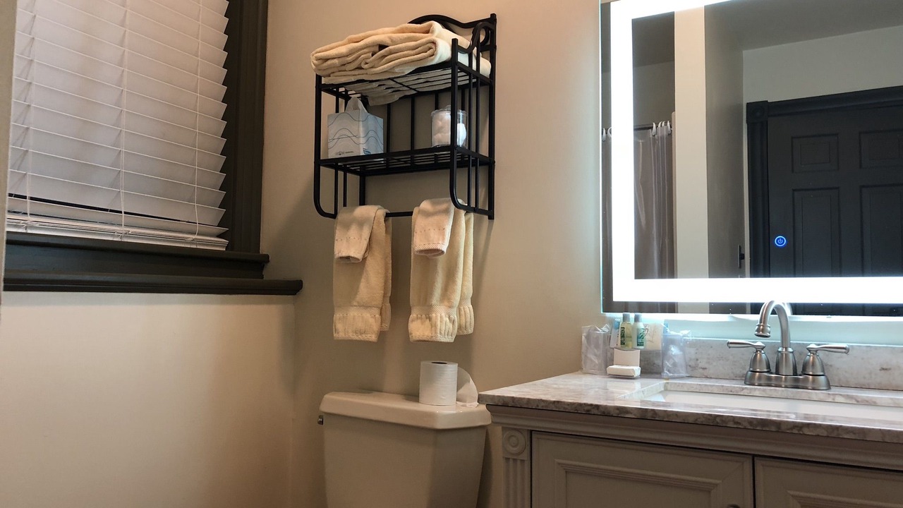 Photo of Bathroom in Lee