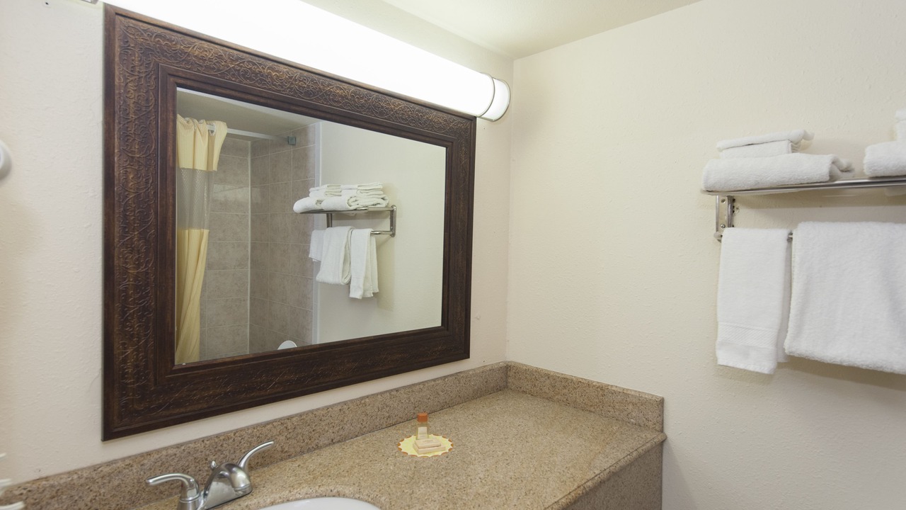 Photo of Bathroom in Bonanza
