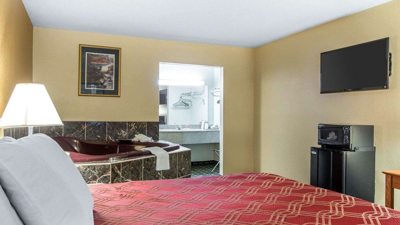 Photo of Others in Dalton