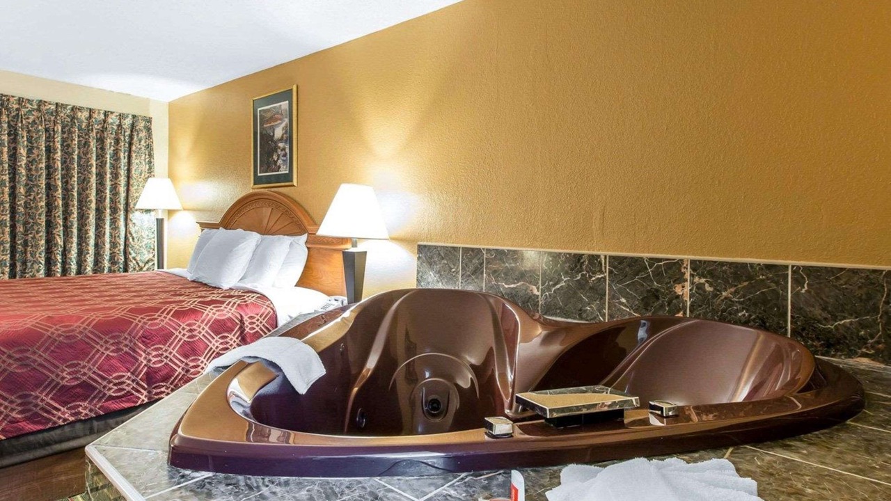 Photo of Others in Dalton