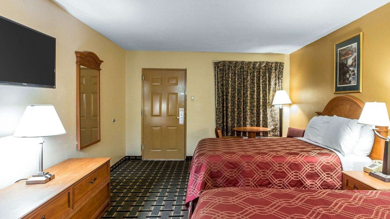 Photo of Others in Dalton