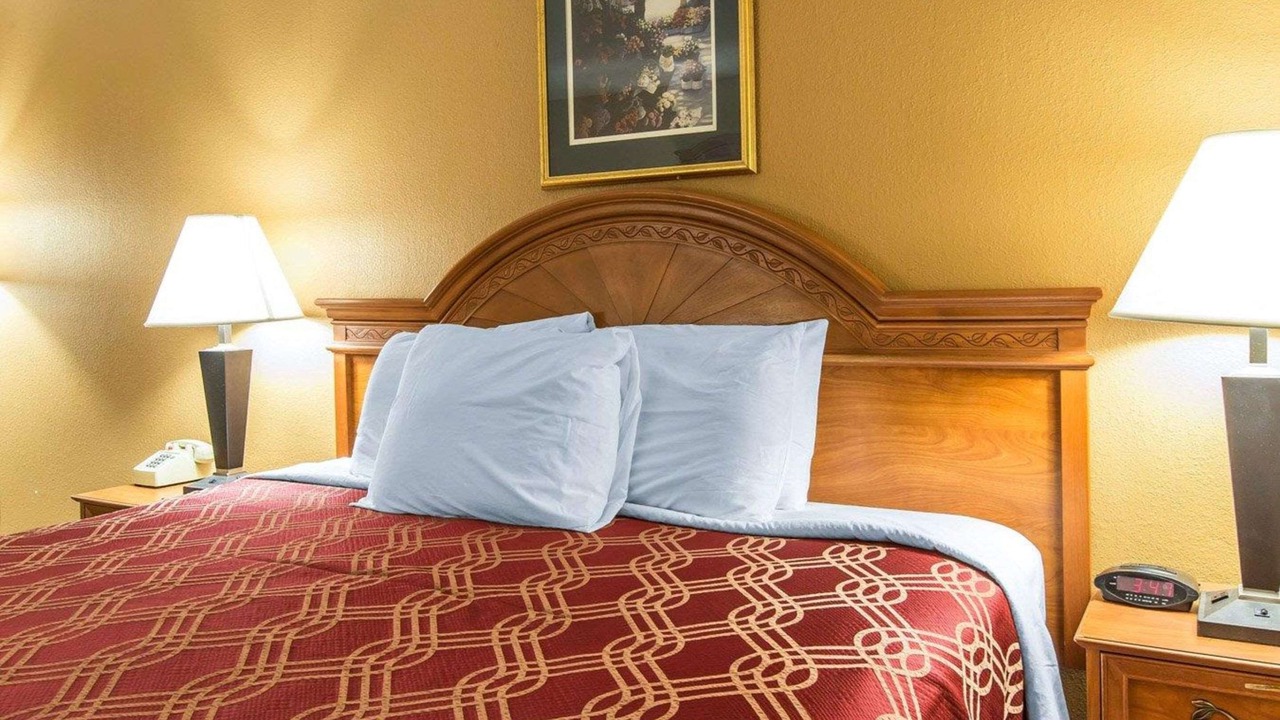 Photo of Others in Dalton