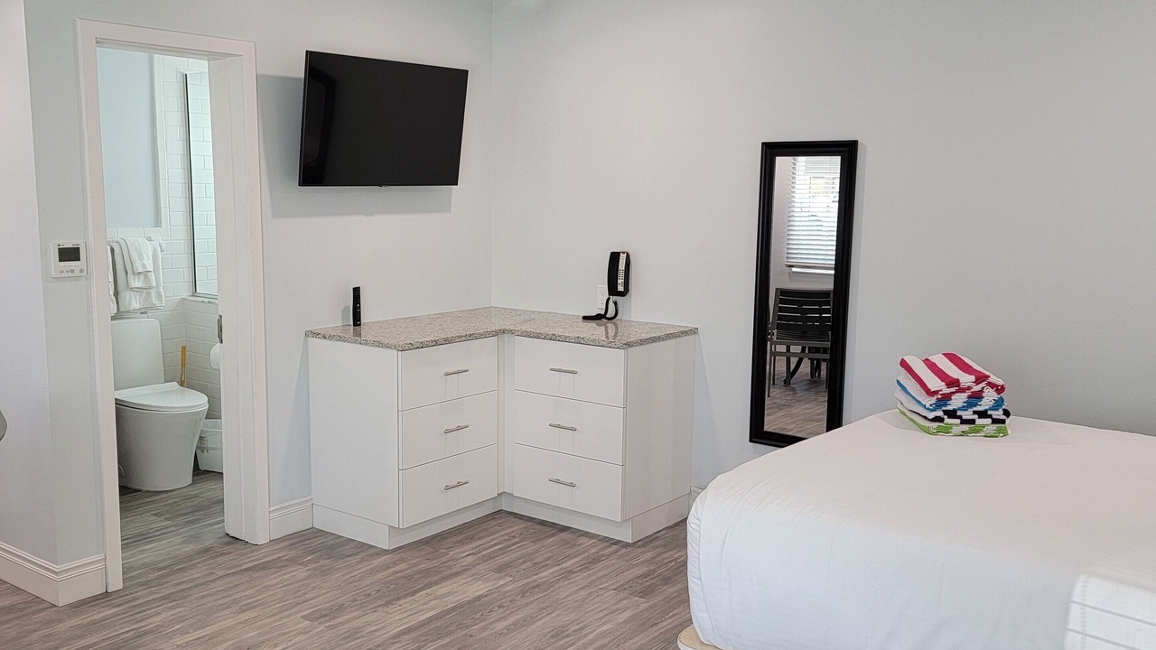 Photo of Bedroom in Bradenton Beach