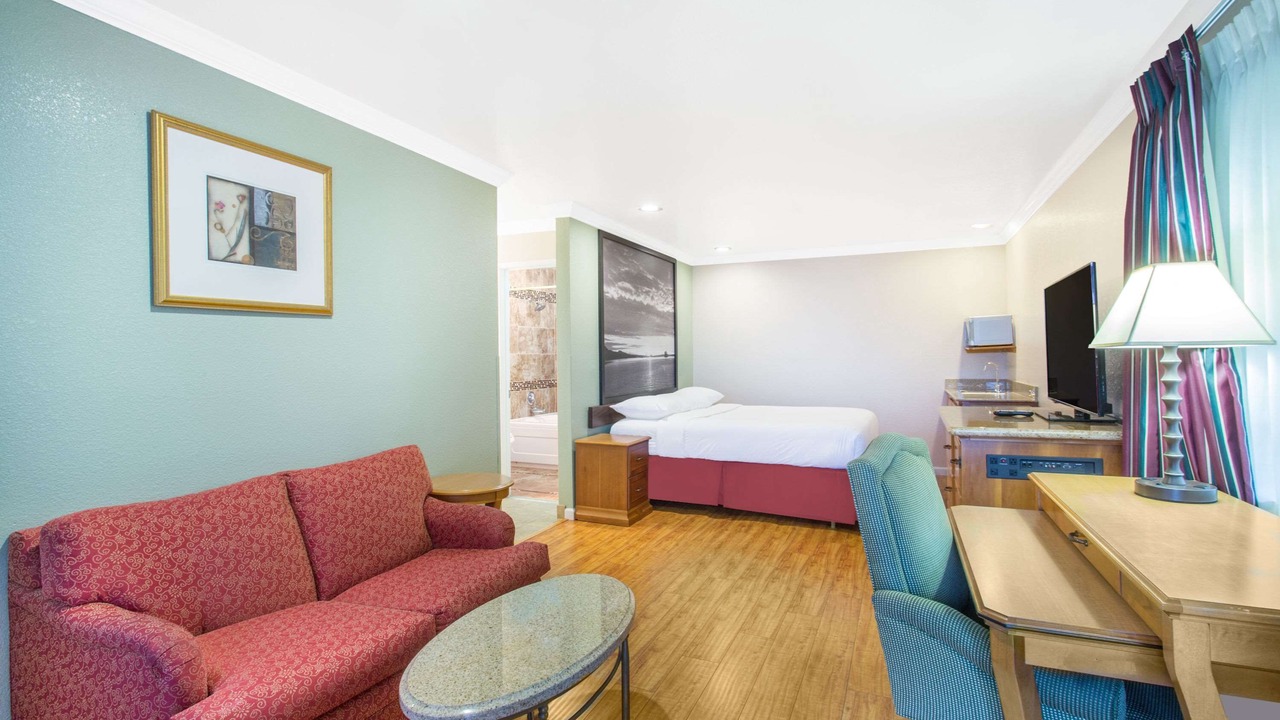 Photo of Livingroom in Upper Lake