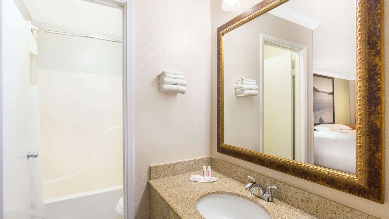 Photo of Others in Upper Lake