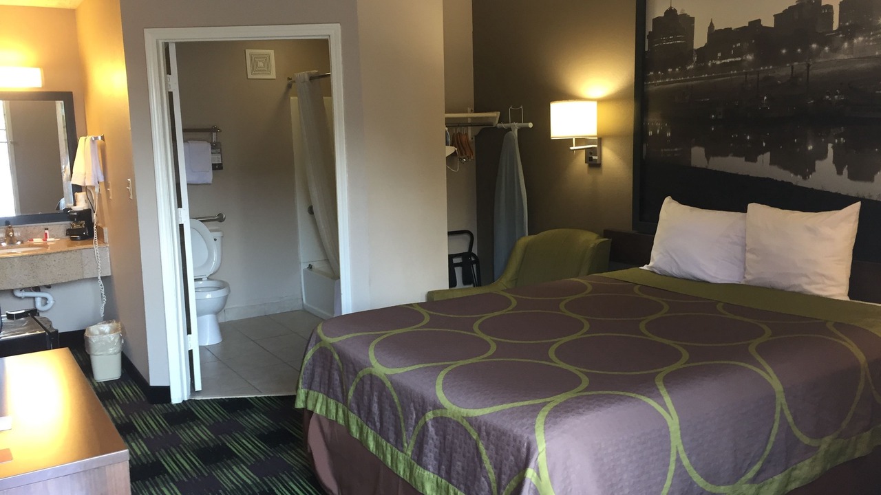 Photo of Bedroom in Jackson