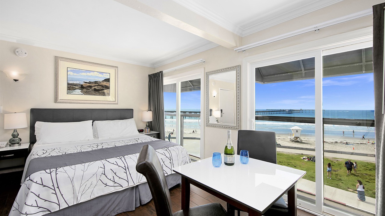 Photo of Livingroom in Ocean Beach