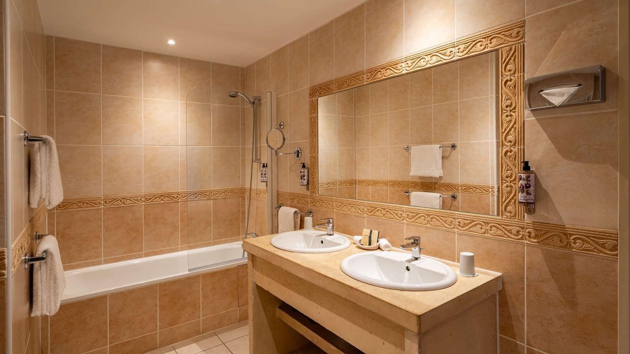 Photo of Bathroom in Couiza