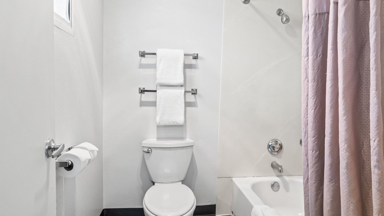 Photo of Bathroom in Larkspur