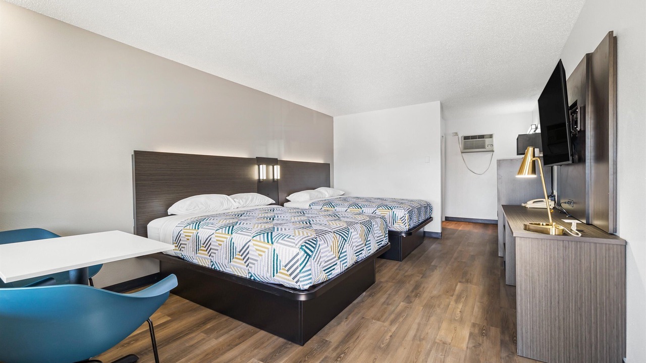 Photo of Others in Larkspur