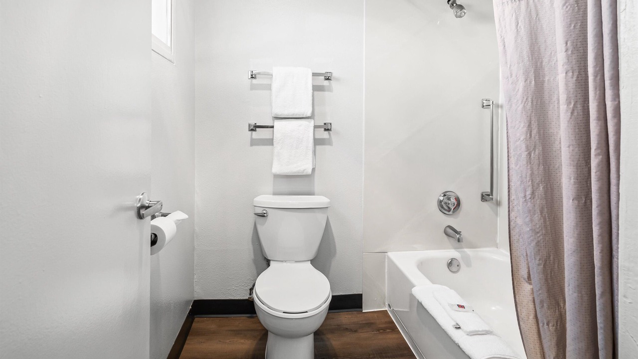 Photo of Bathroom in Larkspur