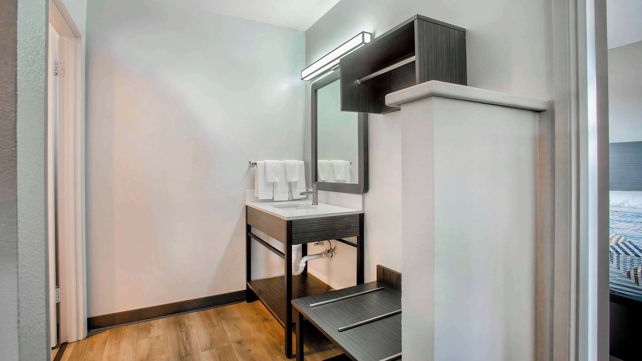 Photo of Others in Larkspur