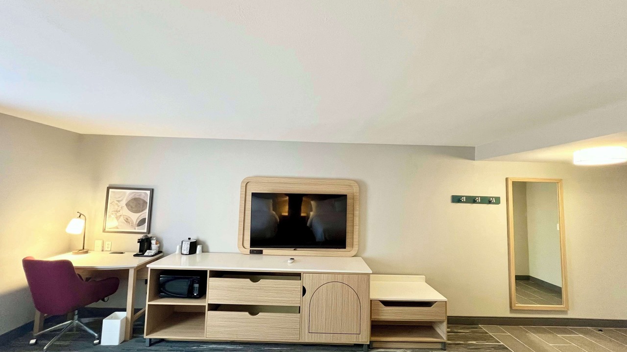 Photo of Bedroom in Stony Creek