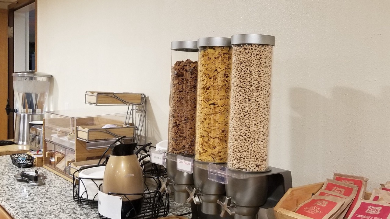 Photo of Others in Monitor