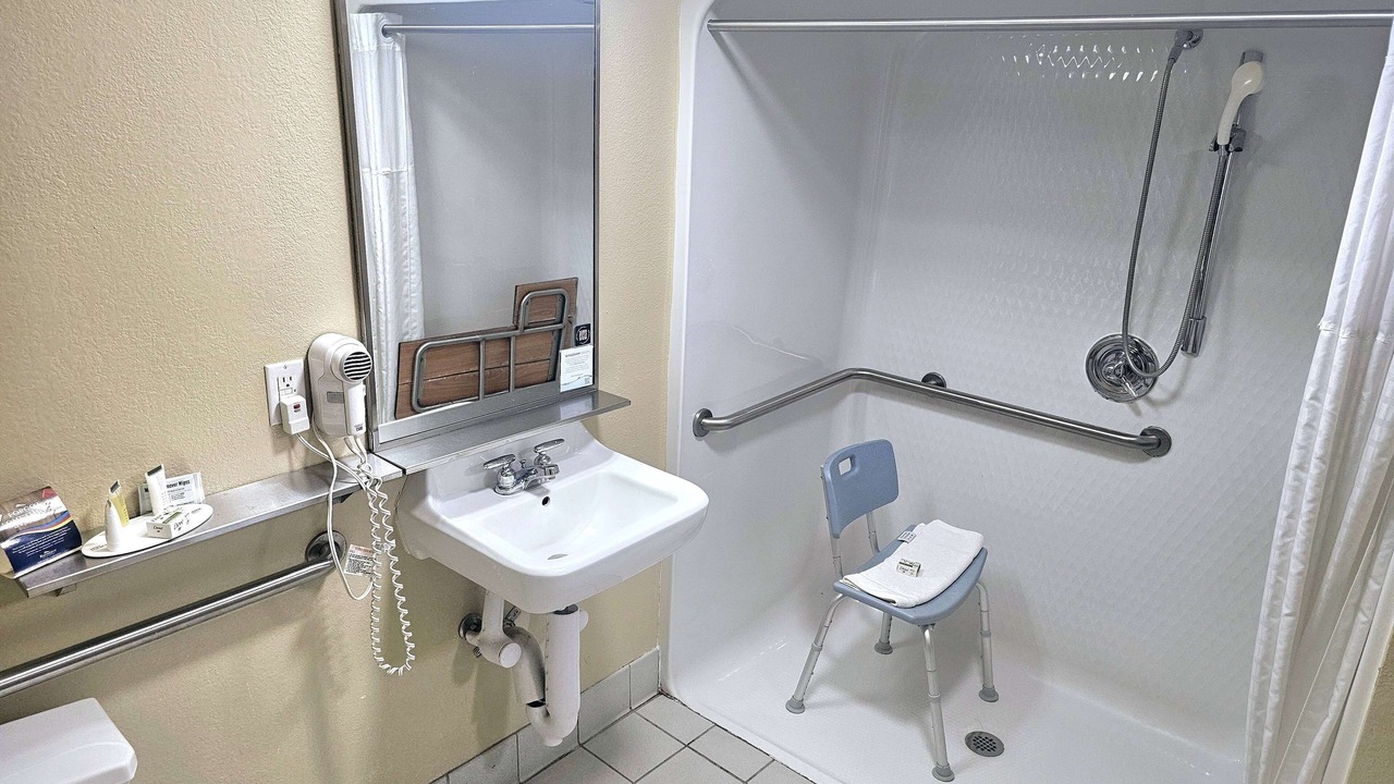 Photo of Bathroom in Rolla