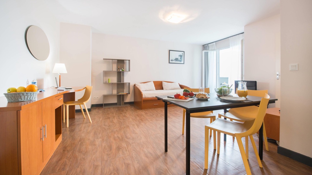 Photo of Bedroom in Saint-Nazaire