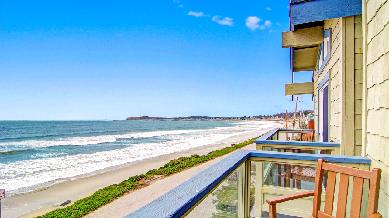 Photo of Patio Balcony in El Granada