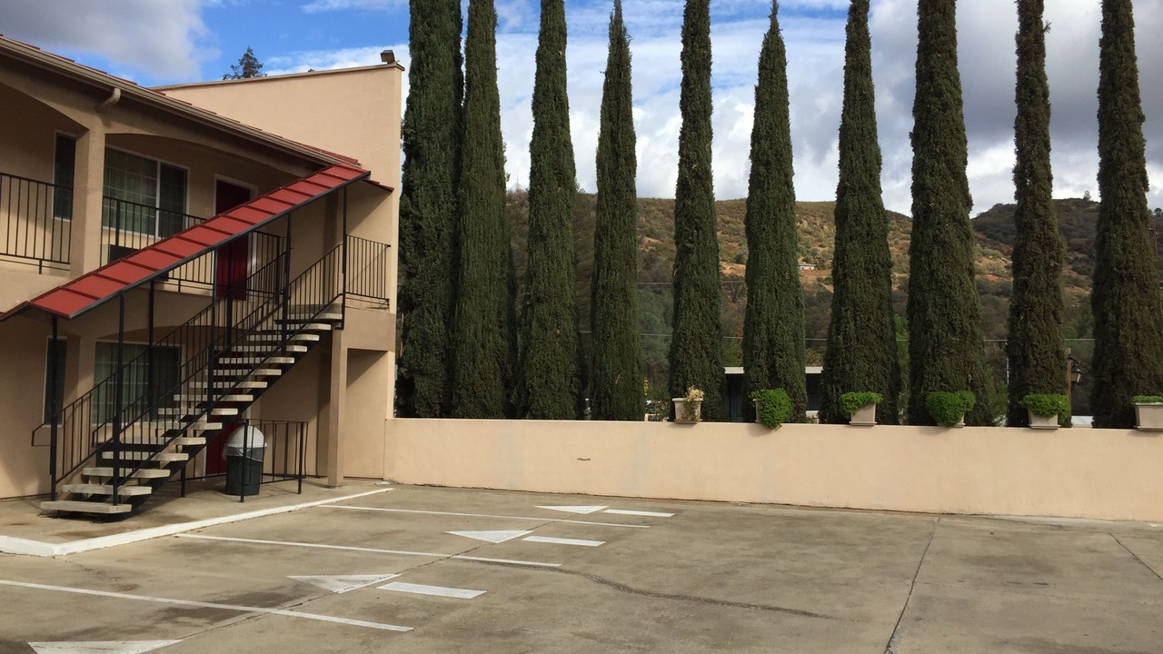 Photo of Others in Mariposa