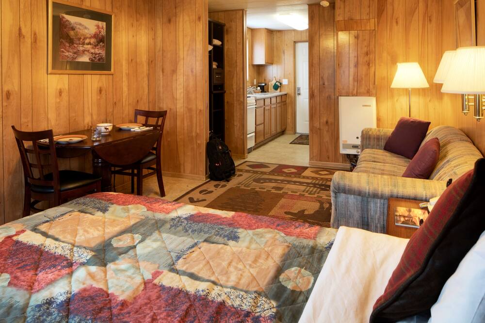 Photo of Livingroom in Valdez