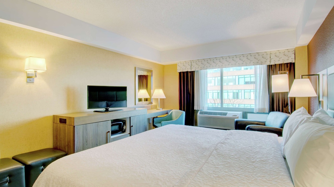 Photo of Bedroom in Harrison Lenox