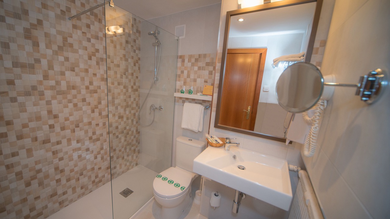 Photo of Bathroom in Jaca