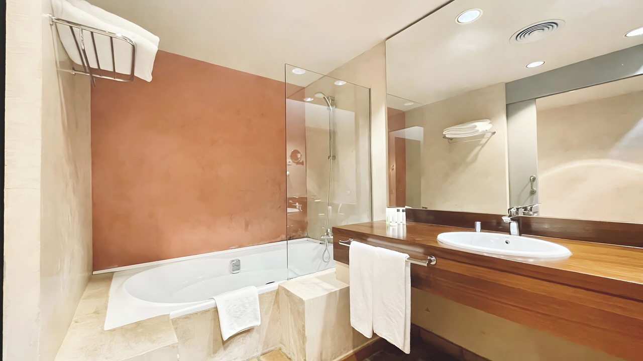 Photo of Bathroom in Pals