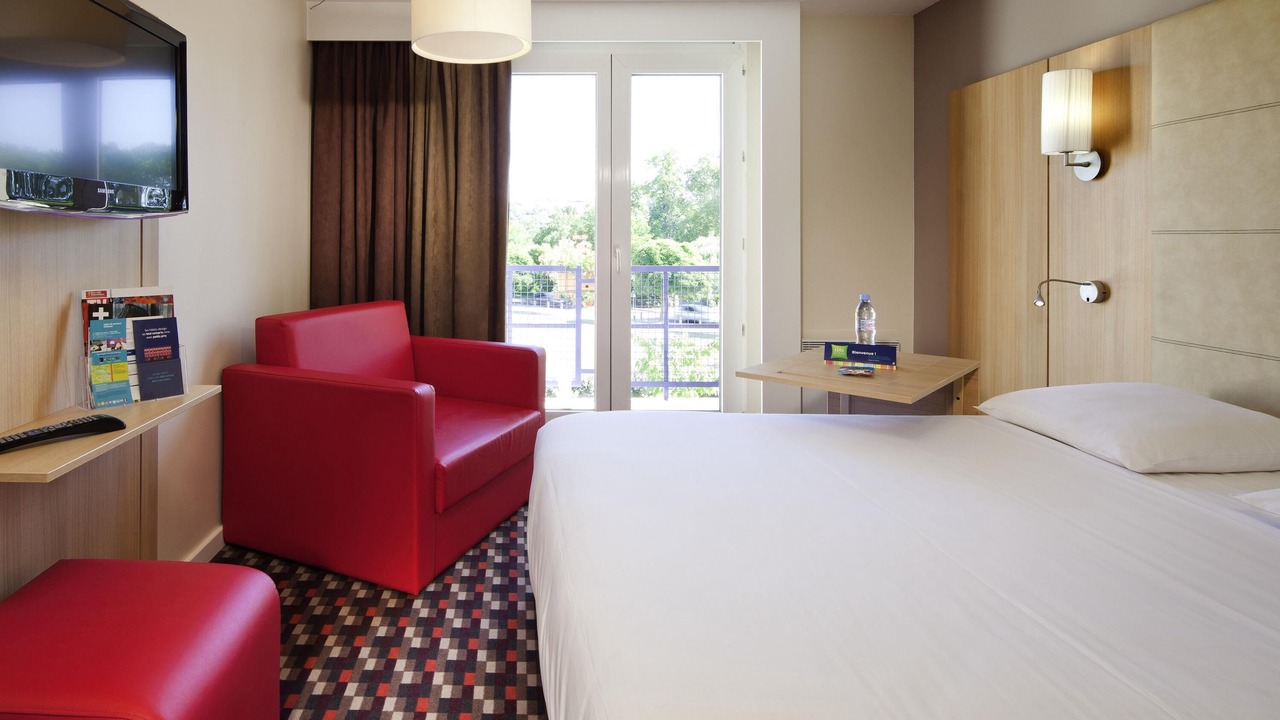 Photo of Others in Chinon