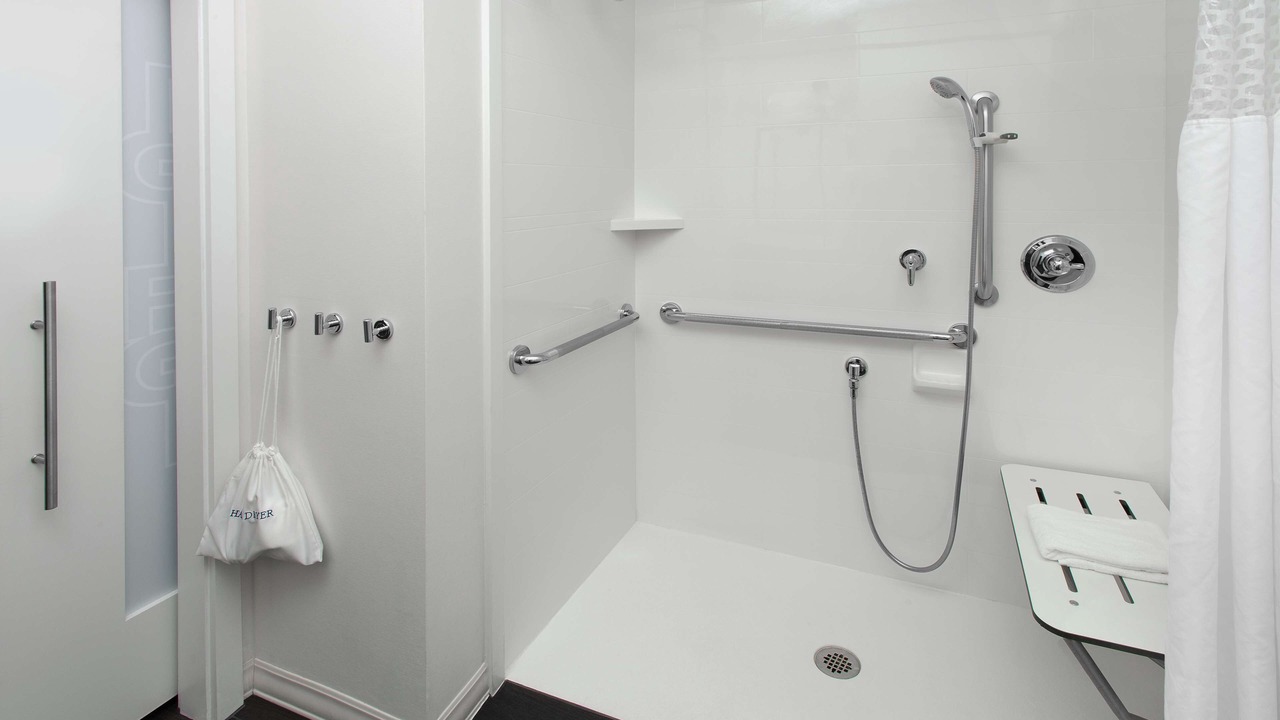 Photo of Bathroom in Munster