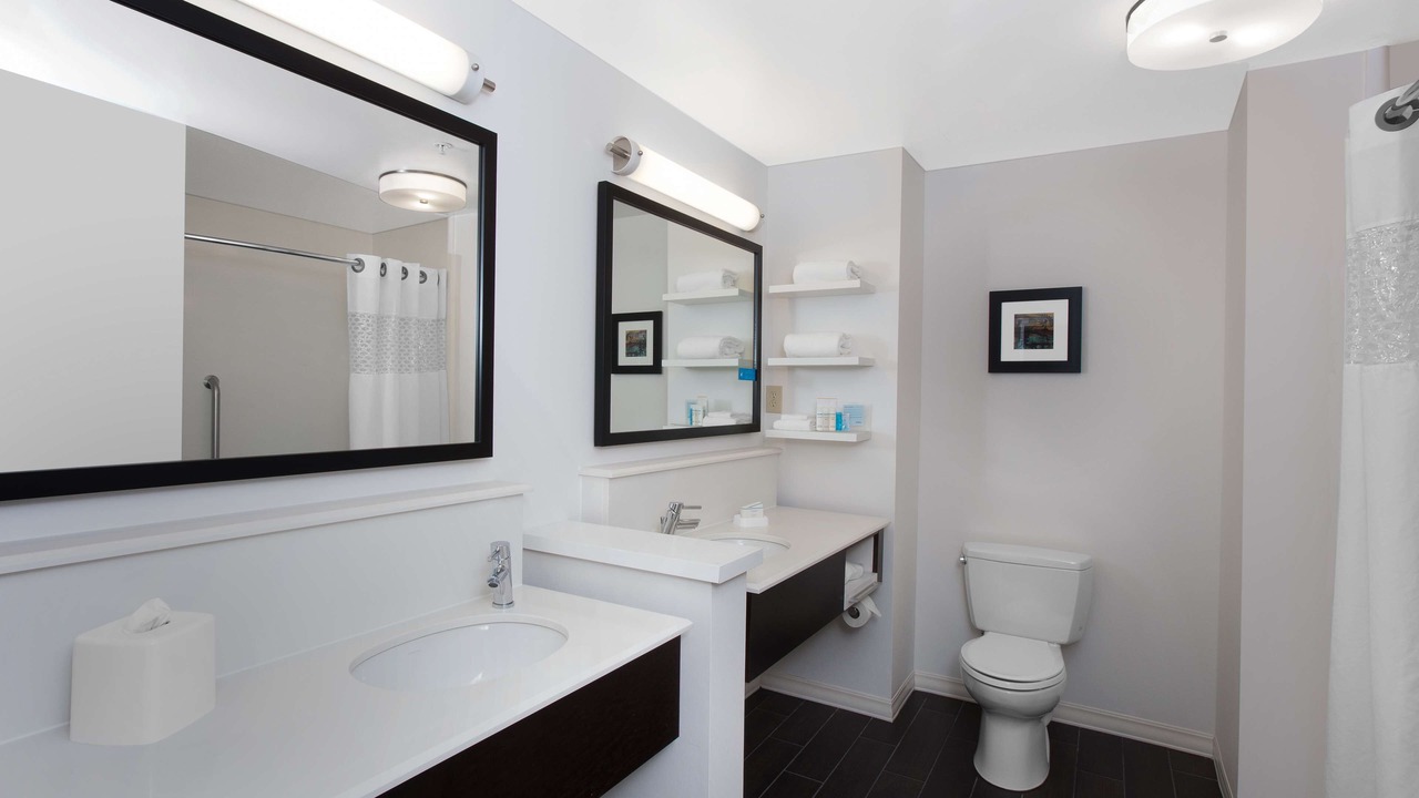Photo of Bathroom in Munster