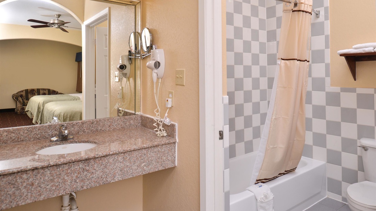 Photo of Bathroom in Baytown