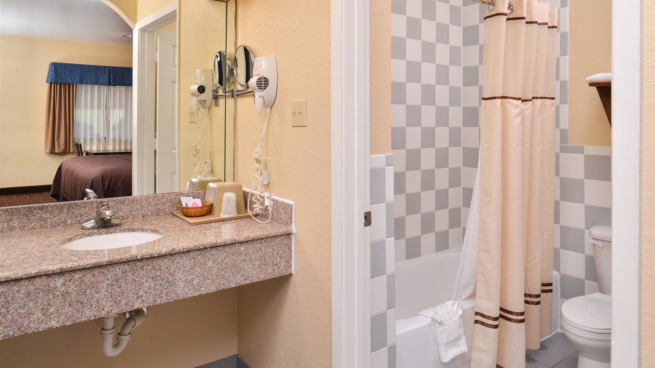 Photo of Bathroom in Baytown
