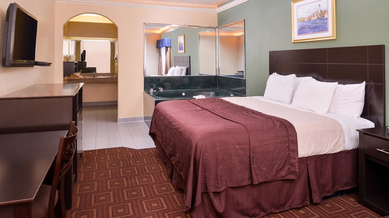 Photo of Bedroom in Baytown