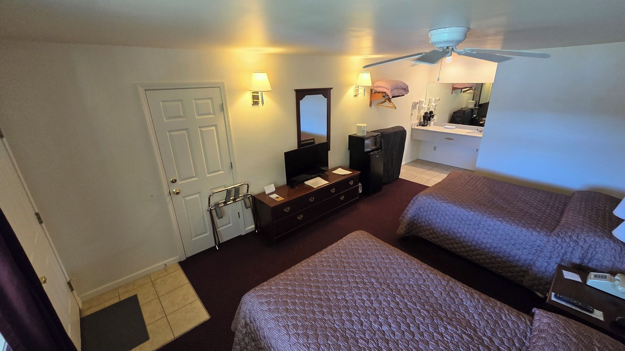 Photo of Bedroom in Cooperstown - Otsego Lake