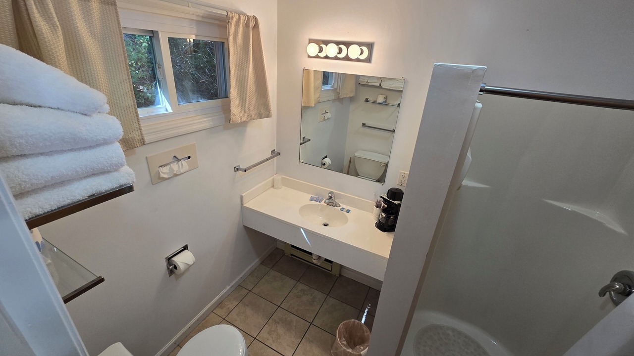 Photo of Bathroom in Cooperstown - Otsego Lake