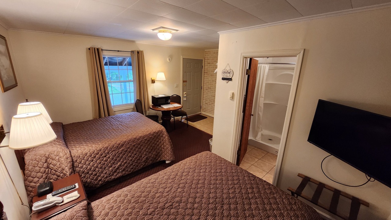 Photo of Bedroom in Cooperstown - Otsego Lake