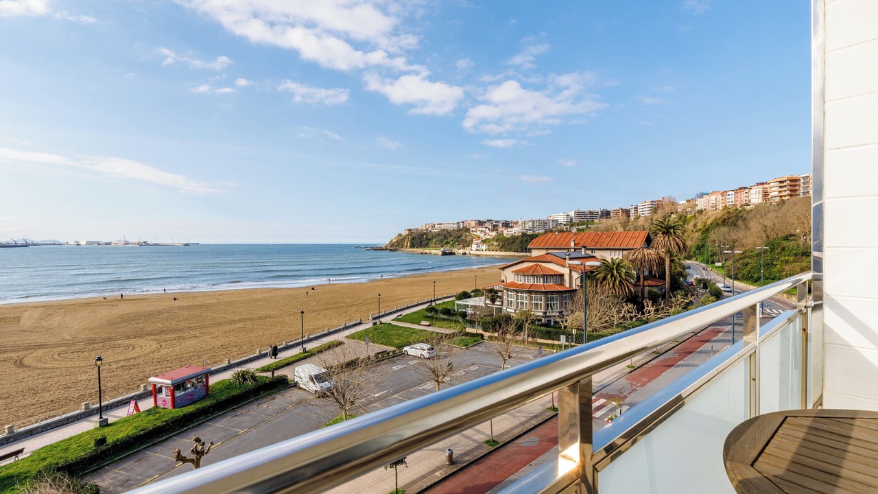 Photo of Patio Balcony in Algorta