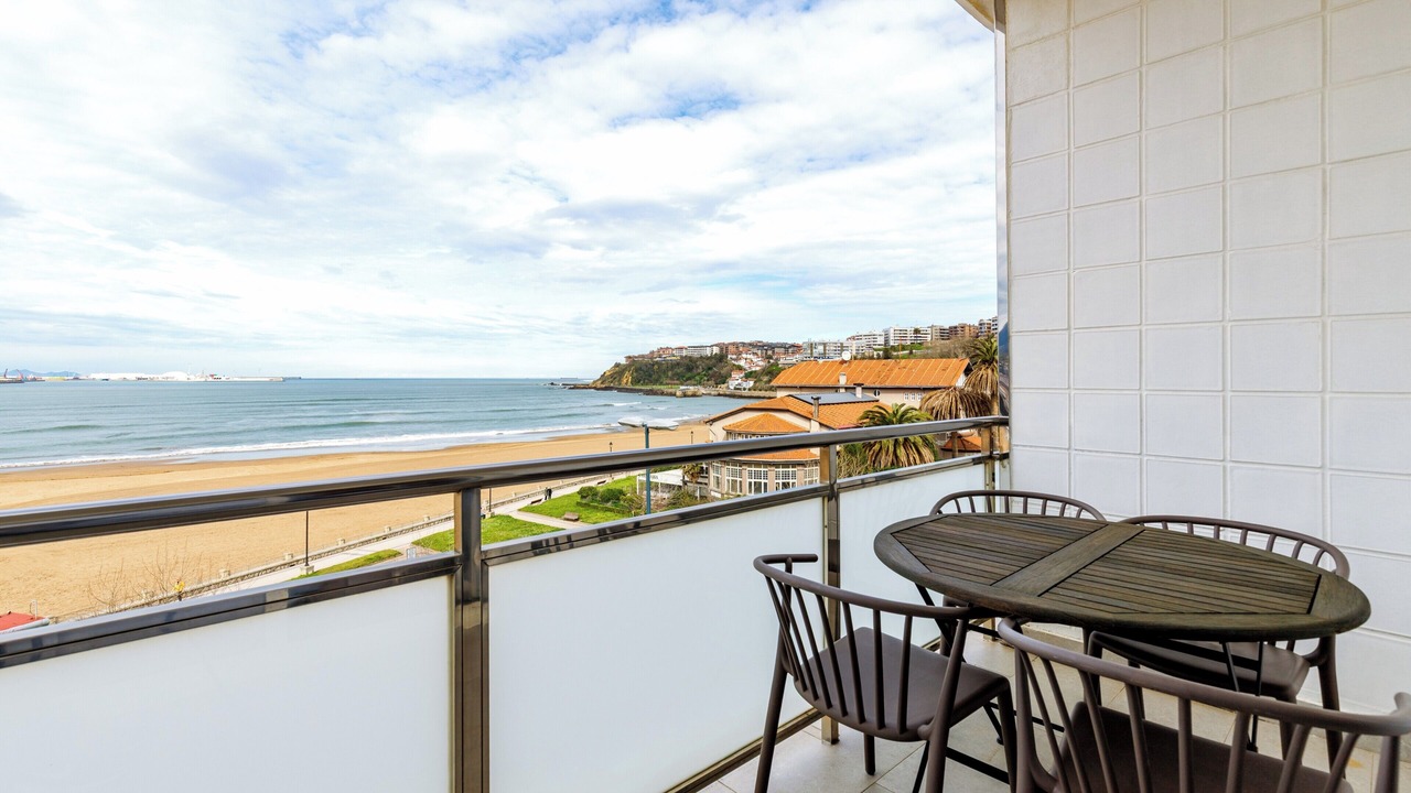Photo of Patio Balcony in Algorta