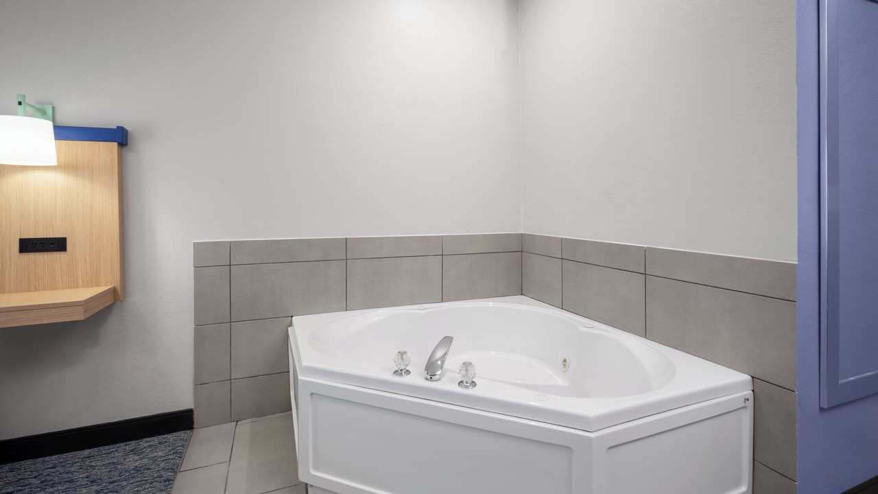 Photo of Bedroom in Brookings