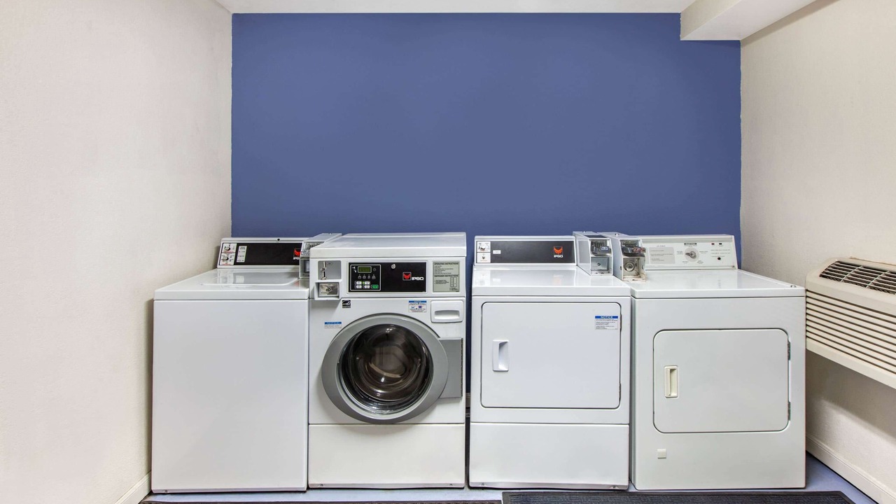 Photo of Bedroom in Elmendorf