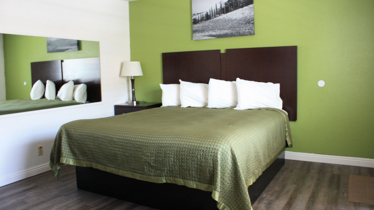 Photo of Bedroom in Vallejo