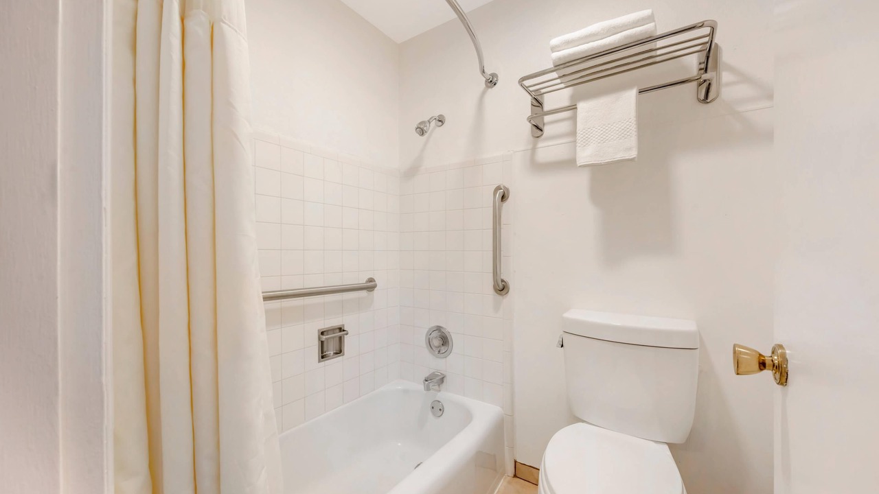 Photo of Others in Albany