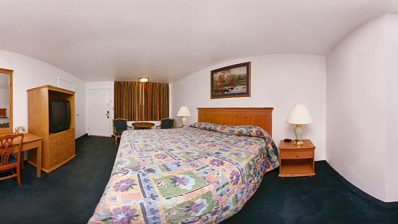 Photo of Others in Albany