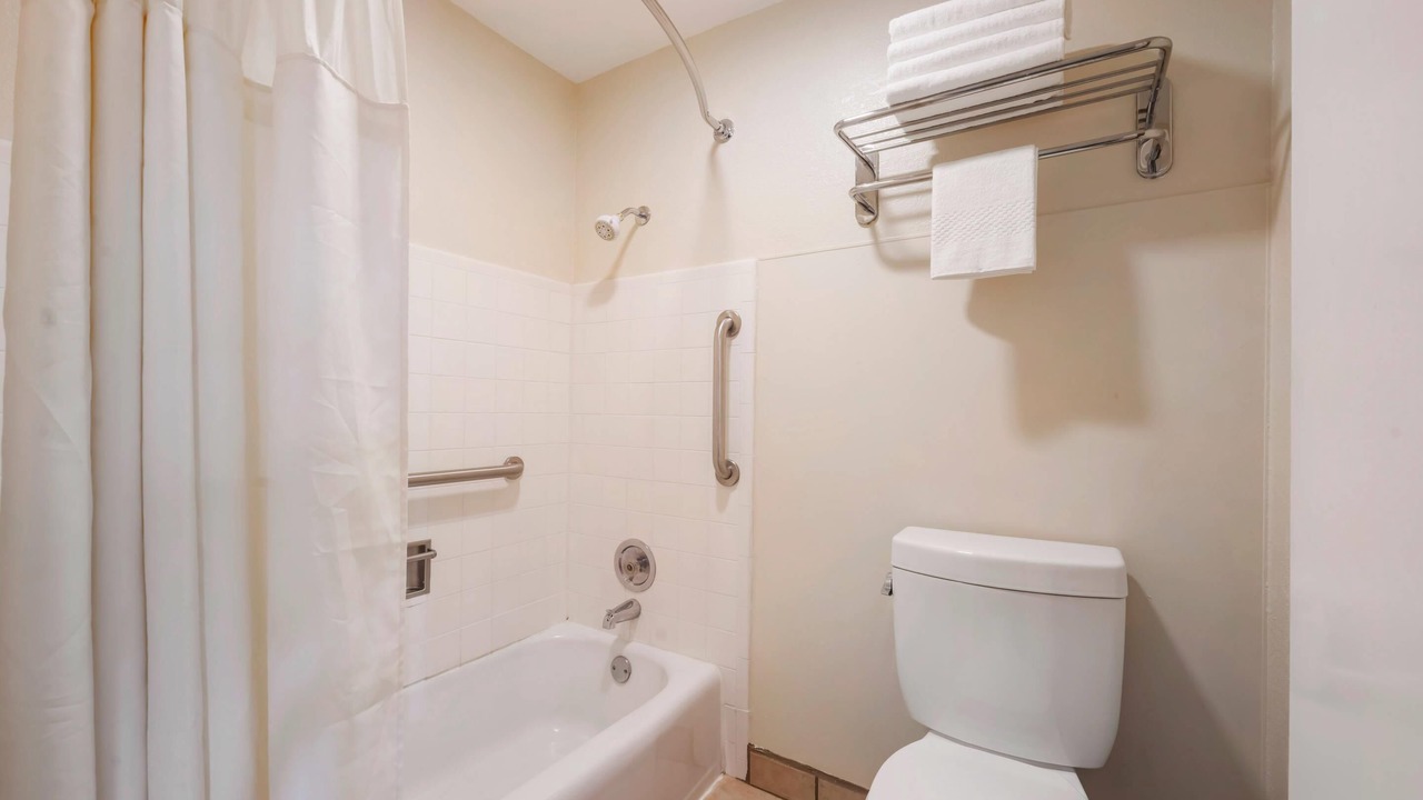 Photo of Others in Albany