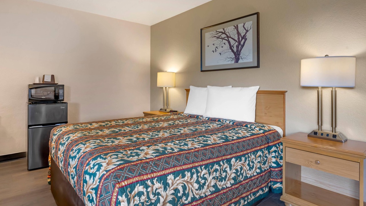 Photo of Others in Albany